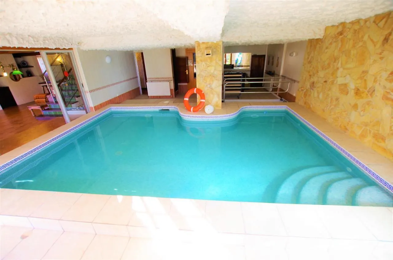 V&V Lloret - Villa Elsa: Luxurious 10-Person Villa with Dual Pools and Lush Garden Lloret de Mar 0*,
