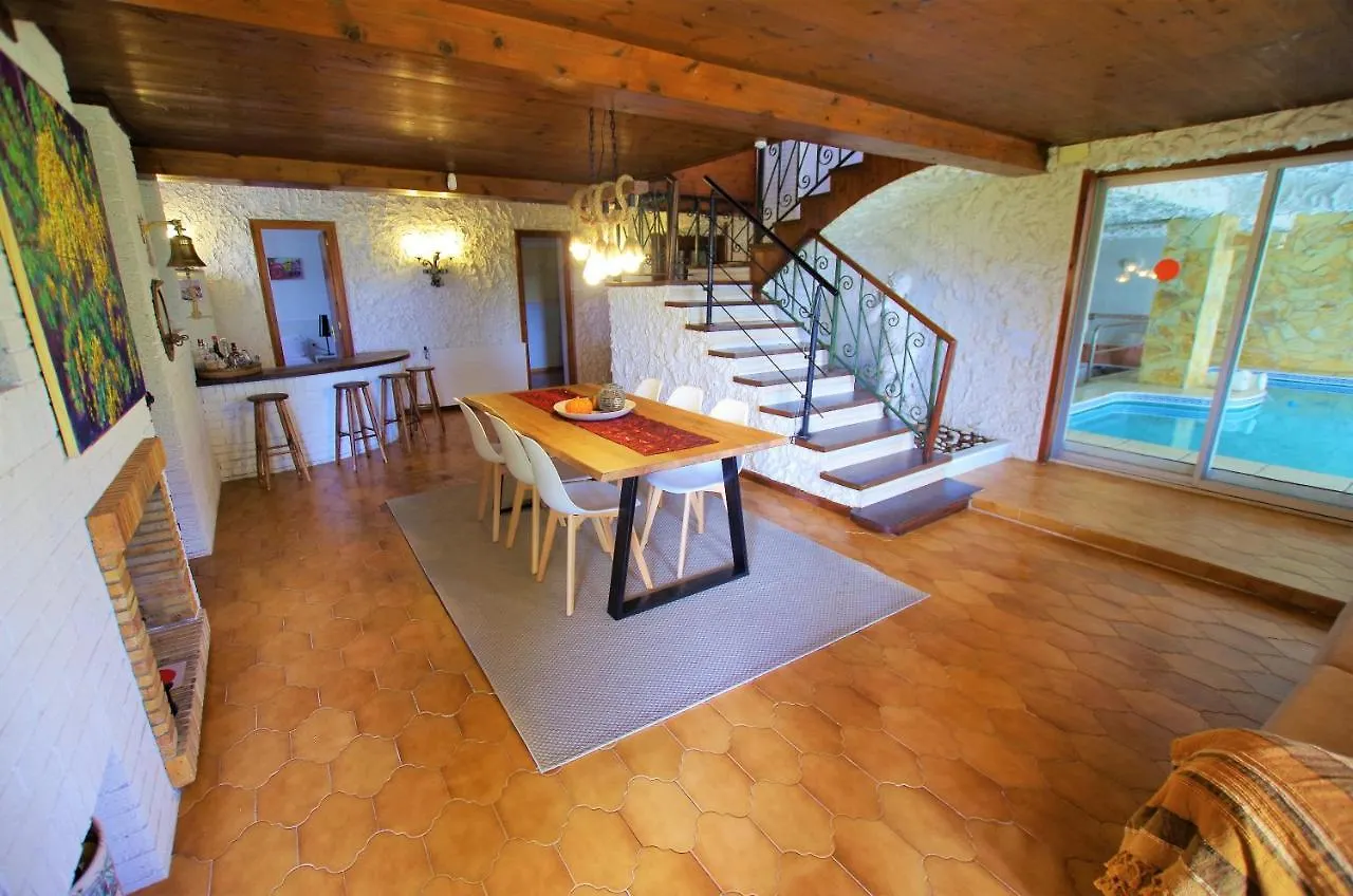 V&V Lloret - Villa Elsa: Luxurious 10-Person Villa with Dual Pools and Lush Garden Lloret de Mar